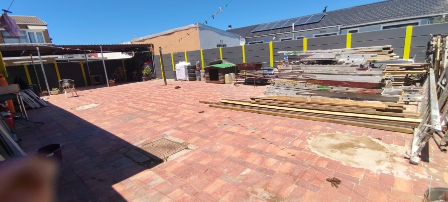 4 Bedroom Property for Sale in Strandfontein Western Cape